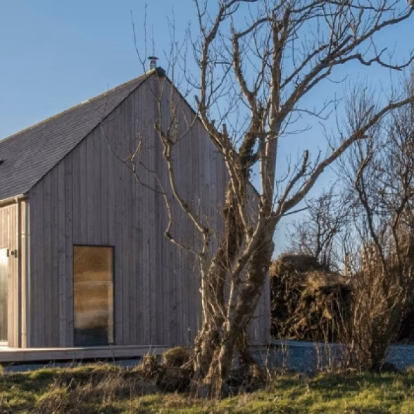 Longhouse (LH402)